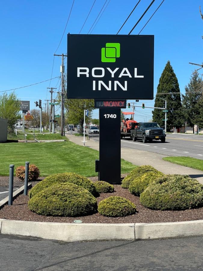 Royal Eugene- Airport Hotel